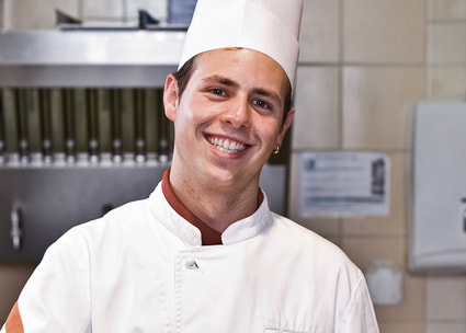 Jeune cuisinier Jeune cuisinier